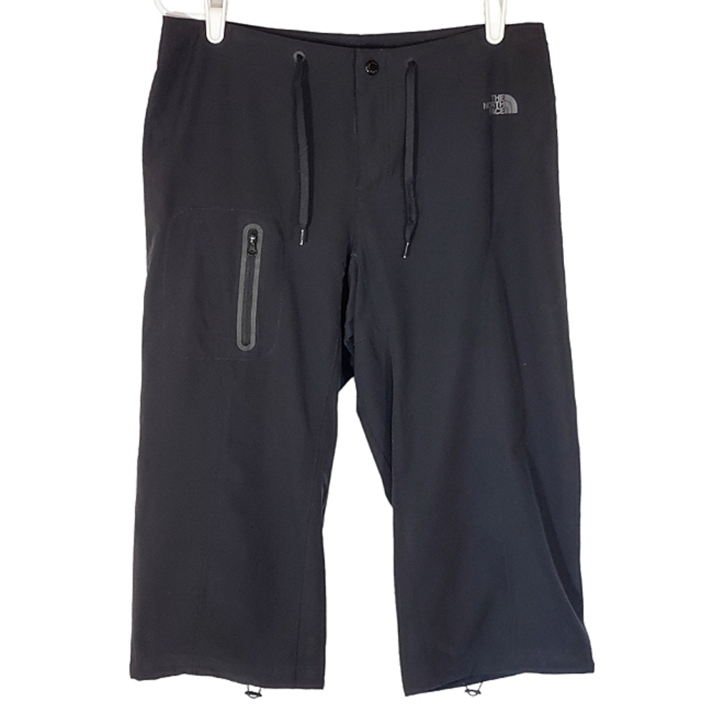 1025 * The North Face Women's Capris Black Size 6